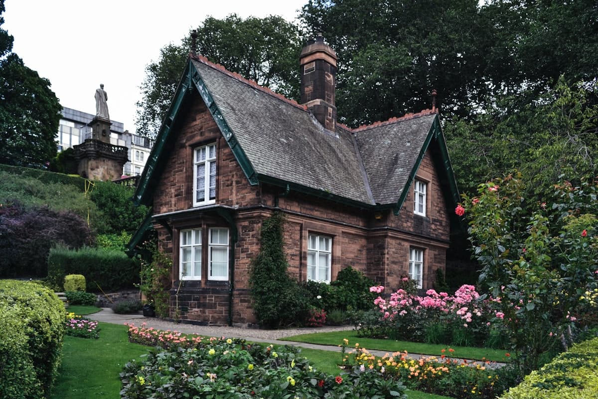 Do I Need Planning Permission for an Outbuilding or Garden Room?